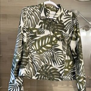 Tommy Bahama Olive Leaf Print Jean jacket size large